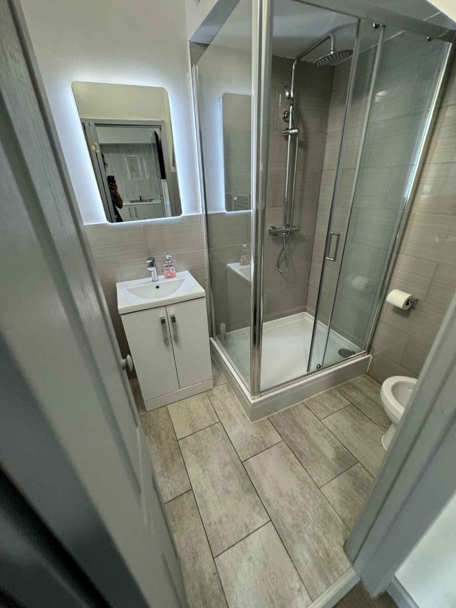 Willesden Green Budget Guesthouse London Ngoại thất bức ảnh